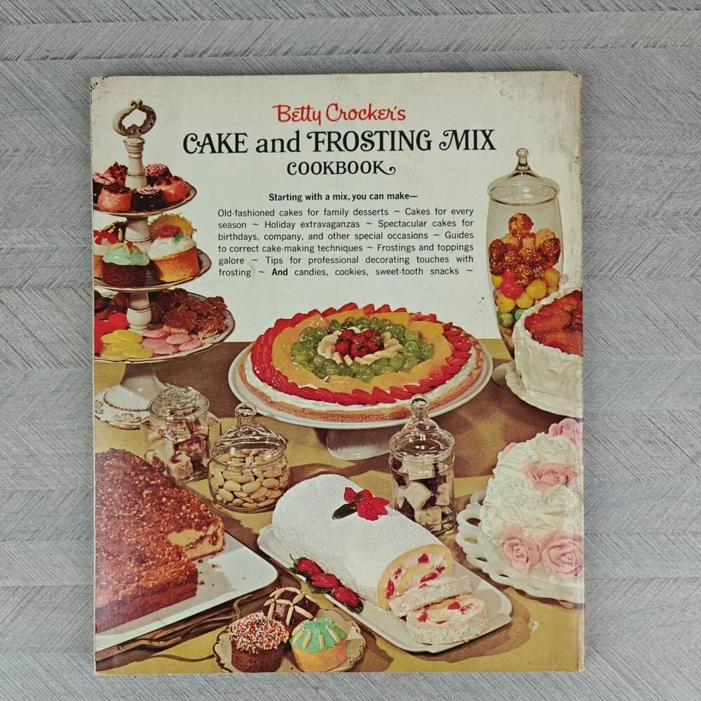Betty Crockers Cake & Frosting Mix Cookbook First Edition 1966 Golden Press